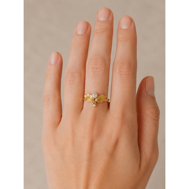 Art Nouveau–Inspired Moissanite and Pearl Botanical Ring in 14k Gold, Size 7.5 For Sale - Image 9 of 10