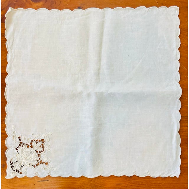 1910s Set of Madeira Hand Embroidered Linen Table Set - 8 Placemats 8 Napkins & 1 Table Runner - 17pcs For Sale - Image 4 of 6