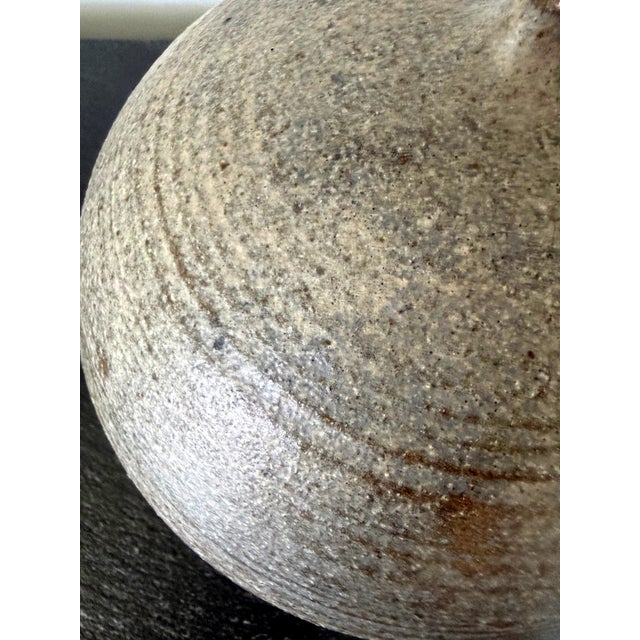 Ceramic Moon Pot with Salt Firing and Rattle by Toshiko Takaezu For Sale - Image 14 of 18