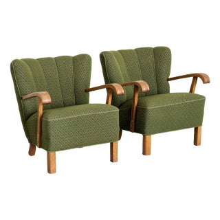 Scandinavian Modern Lounge Chairs in Green Wool, 1940s, Set of 2 For Sale