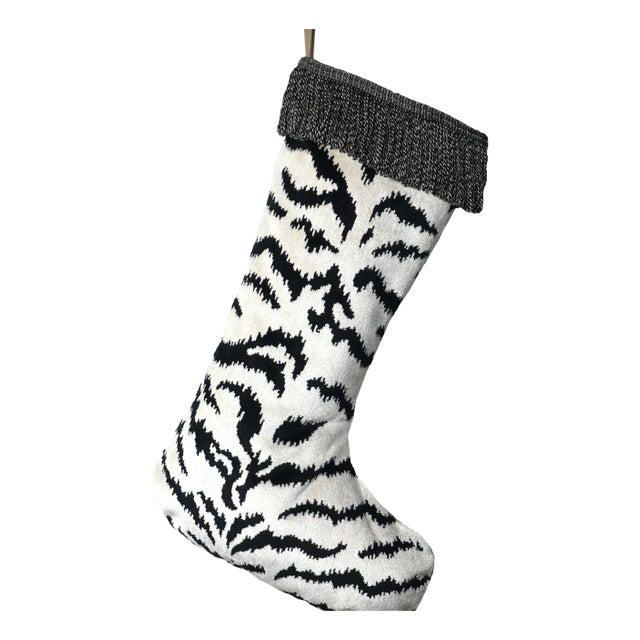 The House of Scalamandré Tigre Stocking With Bullion, Off-White & Black/Castle For Sale