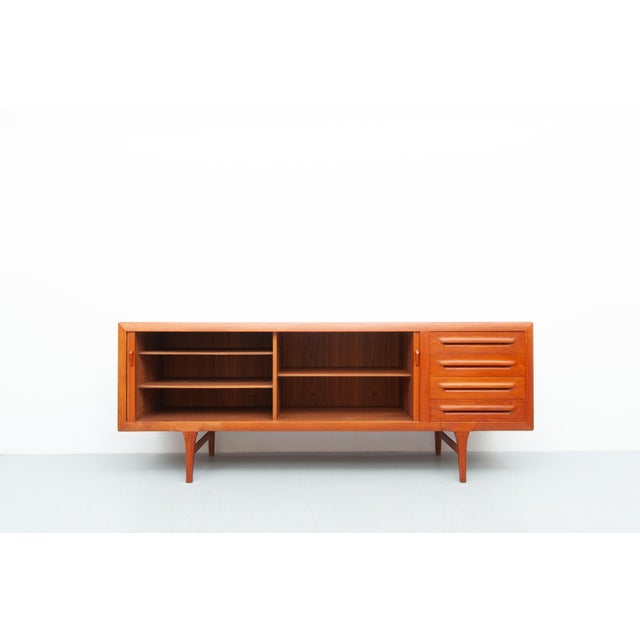 Mid-Century Modern Teak Sideboard by Ib Kofod-Larsen for Faarup Møbelfabrik, 1960s For Sale - Image 3 of 14