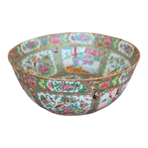 Large Late 19th Century Rose Medallion Chinese Export Bowl