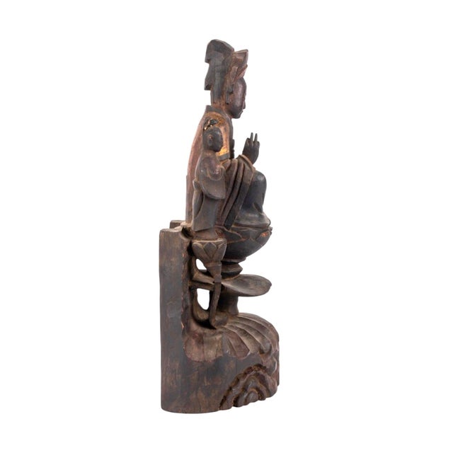 19th Century Chinese Qing Dynasty Carved Wood Guanyin Sculpture With Attendants For Sale - Image 4 of 8