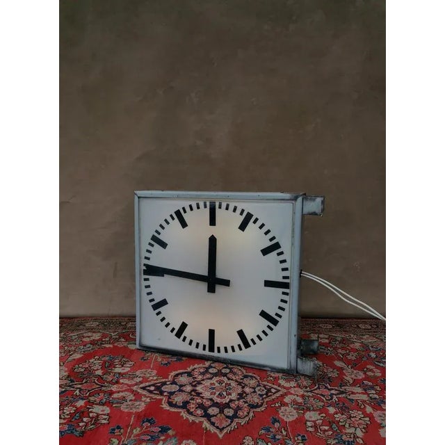 Mid-Century Industrial Wall Clock from TN, 1960s For Sale - Image 6 of 10