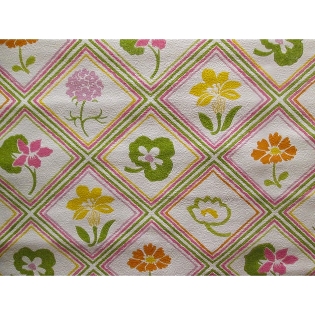 Mid-Century Modern United DeSoto Floral Diamond Motif 70s Vintage Wallcovering For Sale - Image 3 of 10