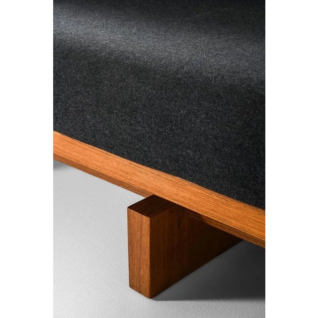 Mahogany Sofa, Finland, 1960s For Sale - Image 4 of 10