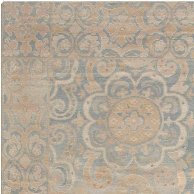 Modern Granada floral design beige, blue handmade wool rug by Doris Leslie Blau Size: 9'2" × 11'8" (279 × 356 cm). This...