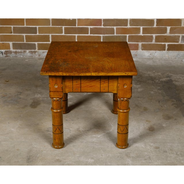 English 1880s Pine Coffee Table with Lotiform Style Legs and Single Drawer For Sale In Atlanta - Image 6 of 12