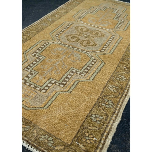 Turkish Mini Rug Oriental Hand Knotted Vintage Rug 1'8" x 3'3" #16253 For Sale In Houston - Image 6 of 8