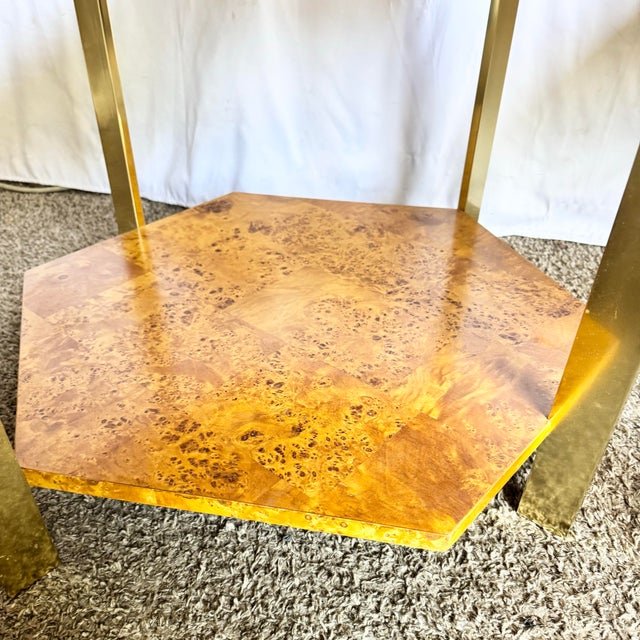 Brown Mid Century Modern Burl Wood and Gold Side Tables by Hekman - Set of 2 For Sale - Image 8 of 12