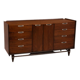 Broyhill Premier Walnut Mid Century Dresser Twelve Drawers Central Doors Credenza For Sale