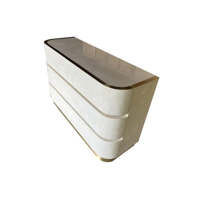 Chest in White Rock Crystal and Brass from Ginger Brown For Sale - Image 6 of 7