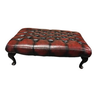 * Vintage Mid-Century English Leather Button Tufted Chesterfield Footstool Ottoman, Oxblood For Sale
