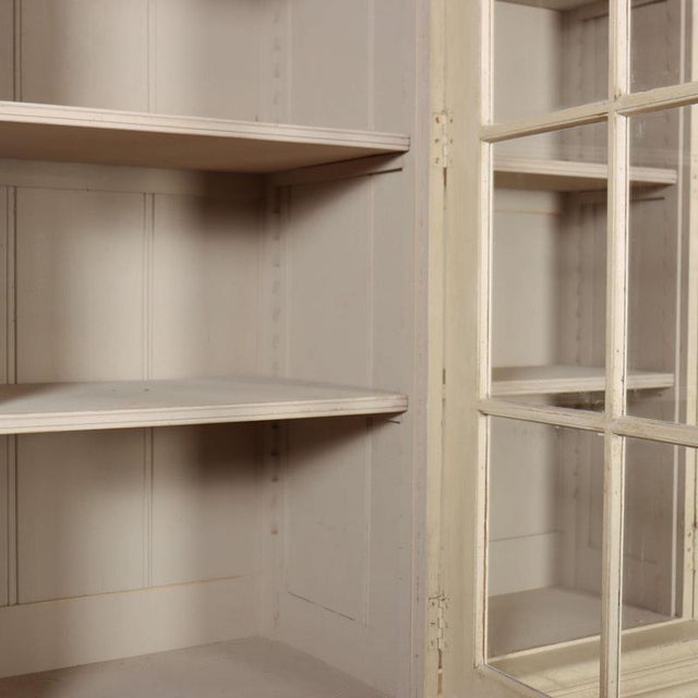 Vintage English Breakfront Bookcase, 1990s For Sale - Image 11 of 12