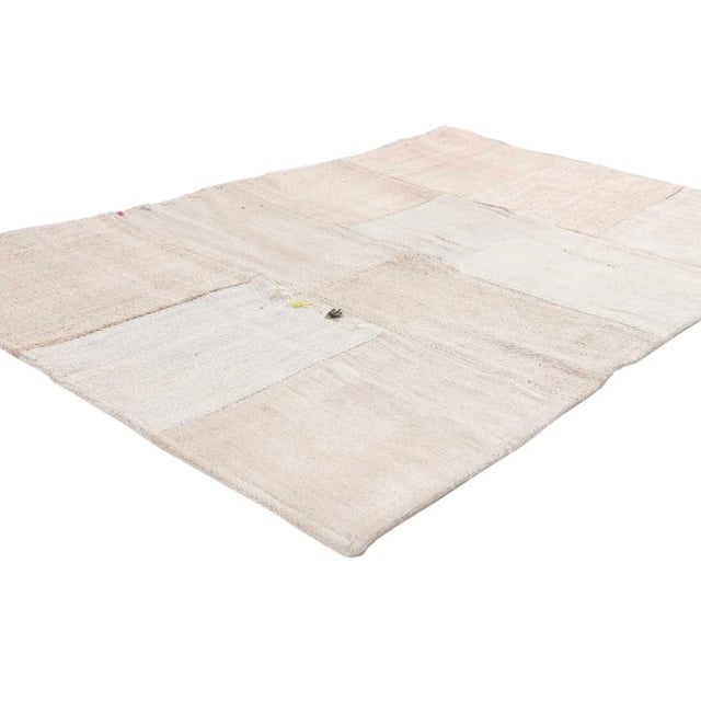 53531 Vintage Turkish Patchwork Kilim Rug with Scandinavian Modern Style 03'01 x 05'01. Featuring well-balanced asymmetry...