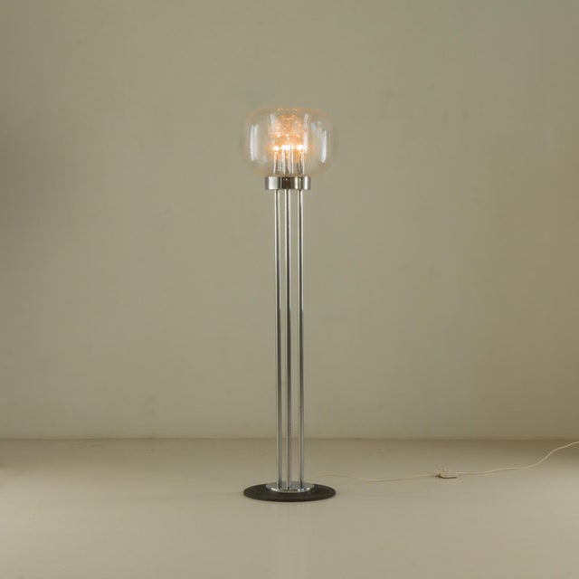 Italian Murano Glass Floor Lamp attributed to Toni Zuccheri, 1970s For Sale - Image 14 of 14