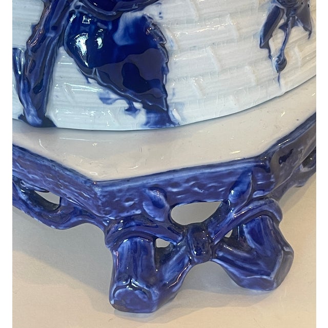 Majolica Beehive Cheese Dome & Stand Blue & White Rare by Mintons C1870 For Sale - Image 11 of 14