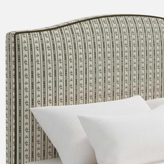 Textile Stoffer Home x Cloth & Company Elsie Bed in Botanical Stripe Olive with Olive Welt, Queen For Sale - Image 7 of 9