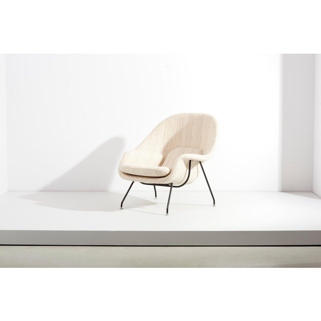 Eero Saarinen Set of Womb Chairs and Ottoman by Eero Saarinen for Knoll, Usa, 1960s For Sale - Image 4 of 18