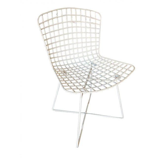 Mid-Century Modern White Bertoia Steel Wire Side Chair by Knoll, Pair For Sale - Image 3 of 11