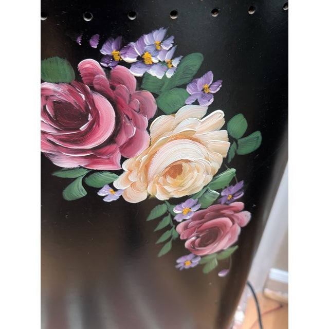 Mid-Century Modern 1950s Vintage Mid Century Modern Hand Painted Toleware Accent Hamper For Sale - Image 3 of 11