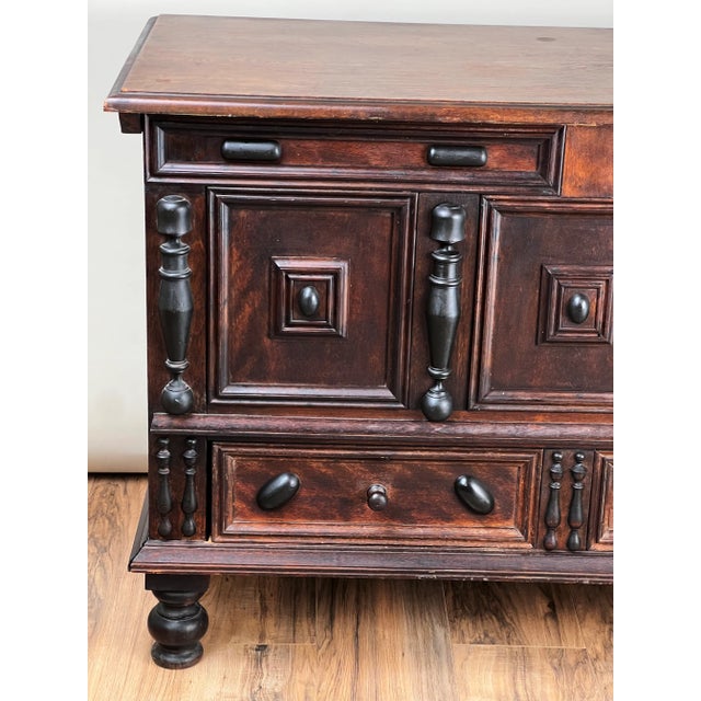 Vintage Wallace Nutting Walnut Lift Top Pilgrim Style Chest, Catalogue #909 C. 1940 For Sale - Image 10 of 11