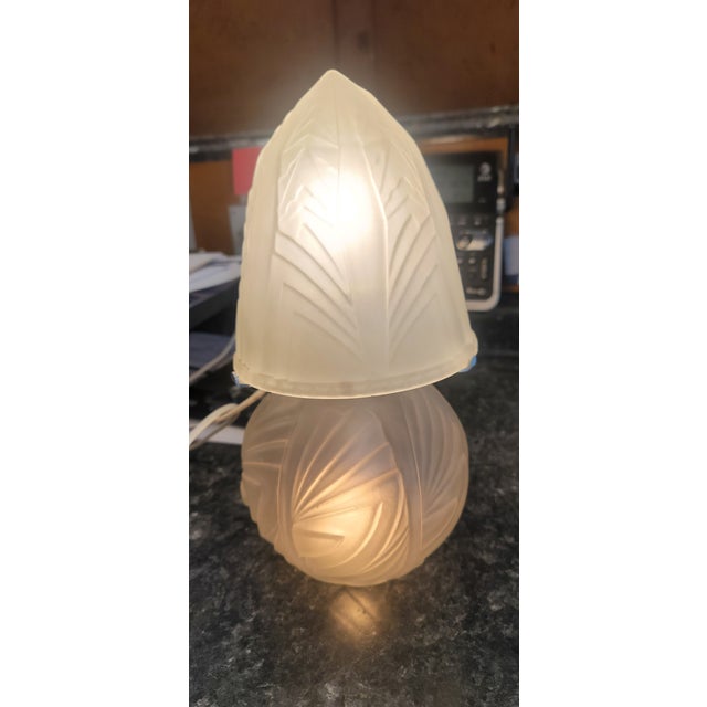 Art Deco French Art Deco Table Lamp Medium Size Art Glass For Sale - Image 3 of 7