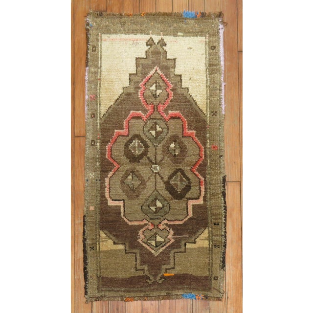 Early 20th Century Early 20th Century Anatolian Turkish Rug - 3' x 3' For Sale - Image 5 of 5