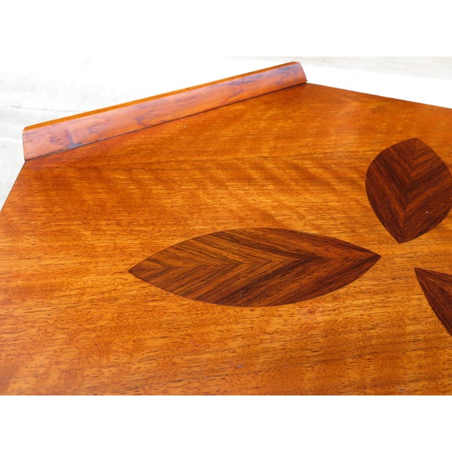 Mid Century Modern Lane Altavista Walnut Hexagon 3 Leg Side Table W/ Inlay For Sale - Image 9 of 15