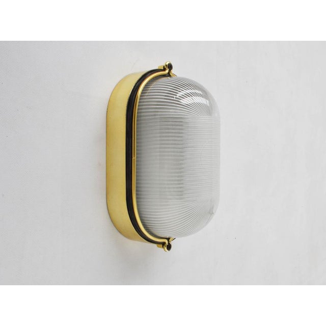 Large Italian Wall Sconce in Brass and Glass, 1970 For Sale - Image 4 of 5