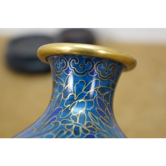 3 Chinese Brass Cloisonne Blue Enameled Floral Bud Vases & Ashtray For Sale - Image 14 of 14