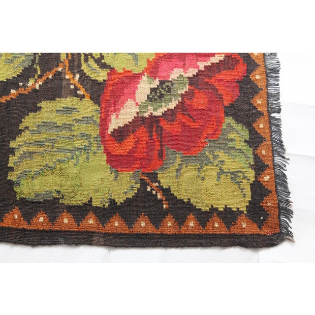 Vintage Moldovan Floral Kilim With Central Vase Bouquet – Handwoven Eastern European Flatweave Square Kilim - 8' 8'' X 9' 2'' For Sale - Image 11 of 11