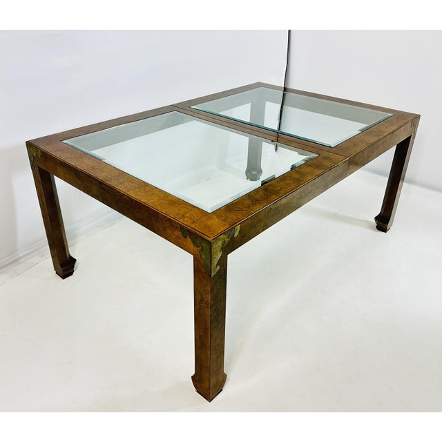 1960s Asian Style Dining Table in Solid Mahogany With Ming Legs & Burlwood Veneer For Sale In Los Angeles - Image 6 of 12