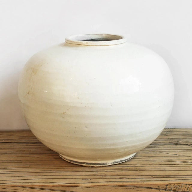 Farmhouse Farmhouse White Milk Vintage Ceramic Pottery Vase For Sale - Image 3 of 6