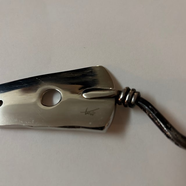 Mid-Century Modern Vintage Michael Aram Mouse Cheese Slicer Knife 9-Inch Server For Sale - Image 3 of 4