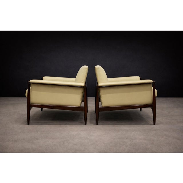 Pair of Brazilian Modern Armchairs in Rosewood and Leather, Liceu De Artes E Ofícios, 1960s For Sale - Image 9 of 13