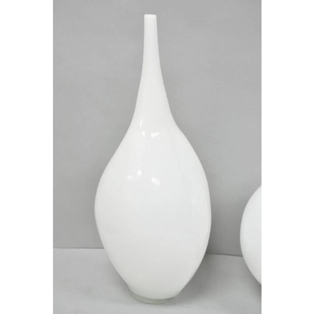 White Decorative Modern White Bulbous Art Glass Vessel Vase by Lazy Susan - 2 Pc Set For Sale - Image 8 of 18