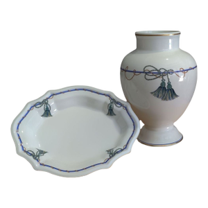 Mid 20th Century Hollywood Regency Villeroy & Boch Verdi Tassel Vase and Dish - 2 Piece Set