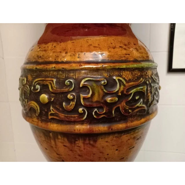 Maiolica lamp of the Fiorentine Zaccagnini ceramic manufacture, from the "Swedish" collection, 60s. This piece has an...