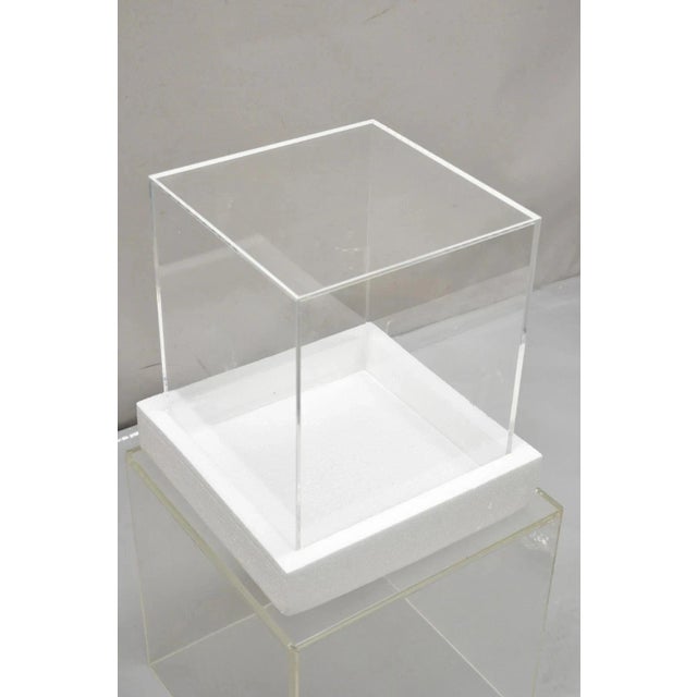 Late 20th Century 5 Sided 14.5" Clear Acrylic Lucite Vitrine Display Case Christine Taylor Coll. For Sale - Image 10 of 10