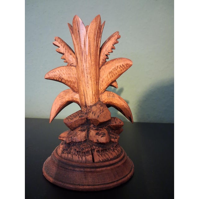 Antique Black Forest Hand-Carved Linden Wood Bird Vase Holders, 1890s, Set of 2 For Sale - Image 6 of 11
