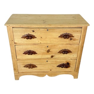 Antique Scrubbed Pine Chest of Drawers For Sale