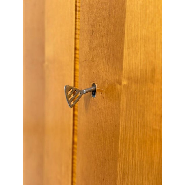 Wood Mid-Century Chest of Drawers For Sale - Image 7 of 10