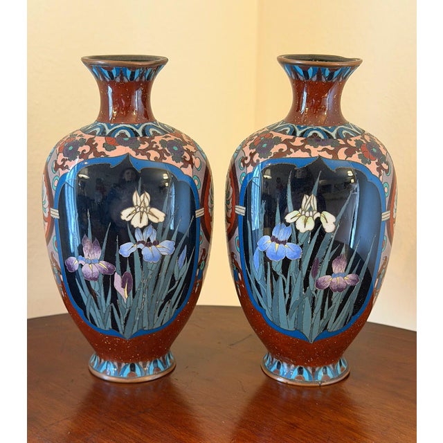 Antique Meiji Period Japanese Cloisonné Enamel Vases With Bird & Floral Decoration - A Pair For Sale In Houston - Image 6 of 7