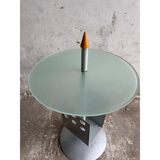 Sculptural Modern Side Table and Magazine Rack with Glass Top For Sale - Image 3 of 3