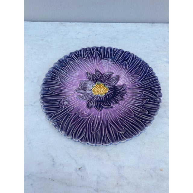 French Country French Majolica Purple Daisy Plate Orchies, Circa 1890 For Sale - Image 3 of 6