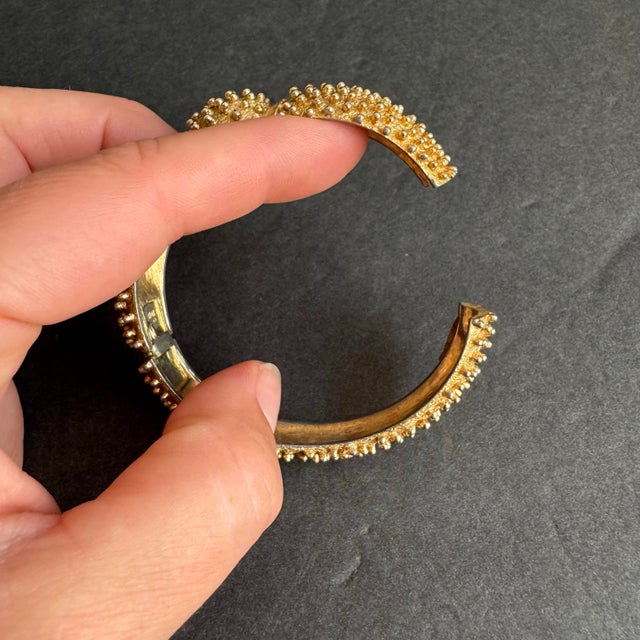Gold Vintage Monet Hinged Bangle Bracelet Textured Gold Tone Statement For Sale - Image 8 of 12