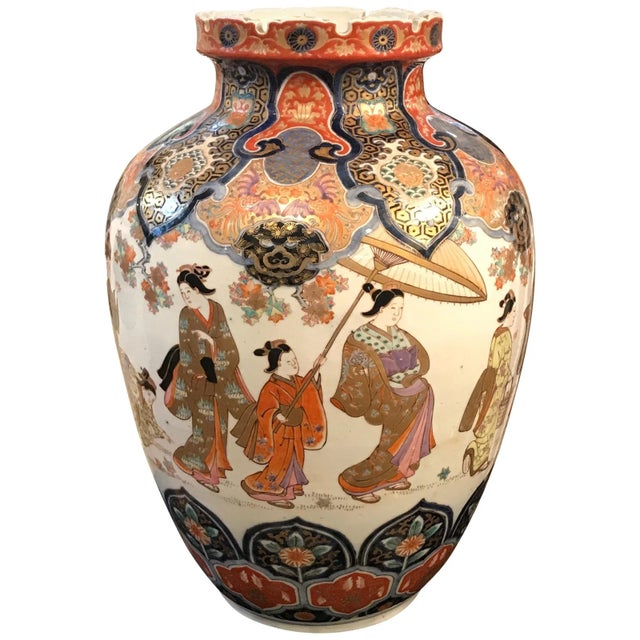 Large 19th Century Meiji Period Hand-Painted Imari Porcelain Vase For Sale - Image 12 of 12