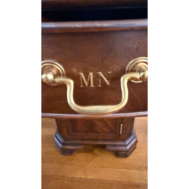 Vintage Maitland-Smith Rotating Rent Table / Drum Table in Mahogany & Burlwood – Alphabetized Drawers – 42” Round For Sale - Image 16 of 18
